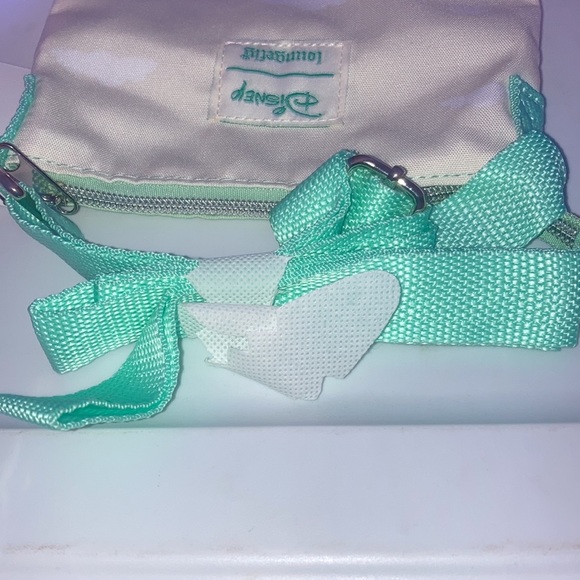 Peter Pan “never grow up” Crossbody bag, and card holder - Picture 11 of 11